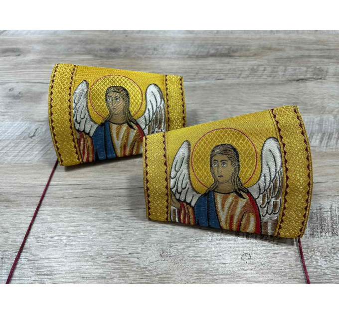 Communion set in angels brocade - Stole and cuffs - Priest's set with angels