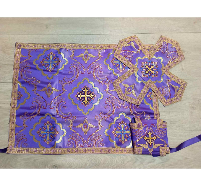 Slavic style vestments in brocade - Priest vestments - Clothes for priests - Liturgical vestments - Liturgical garments
