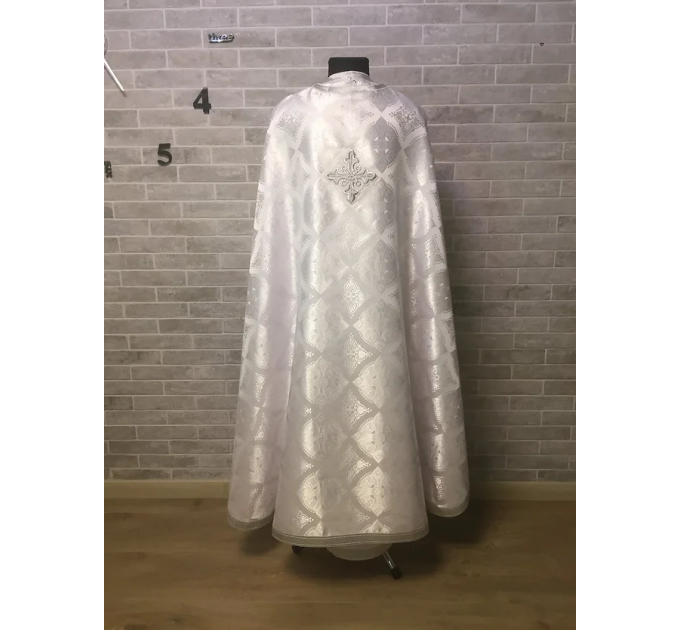 Vestment in brocade - Vestment set in brocade - Liturgical clothes for priest
