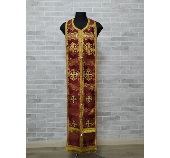 Maroon brocade stole and cuffs