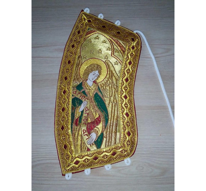 Priest's cuffs in metallic angels brocade