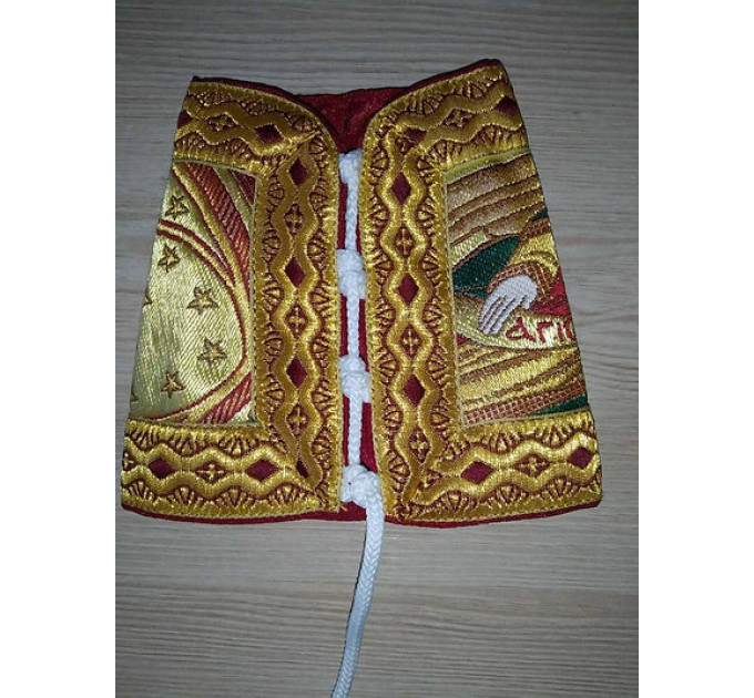 Priest's cuffs in metallic angels brocade